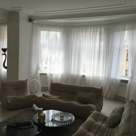 Luxury In דירה ריגה